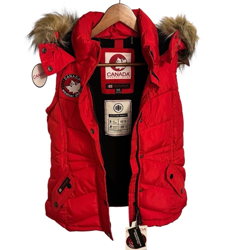 Canada Weather Gear Red Puffer Vest Faux Fur Hood |‎ NWT | Size Small